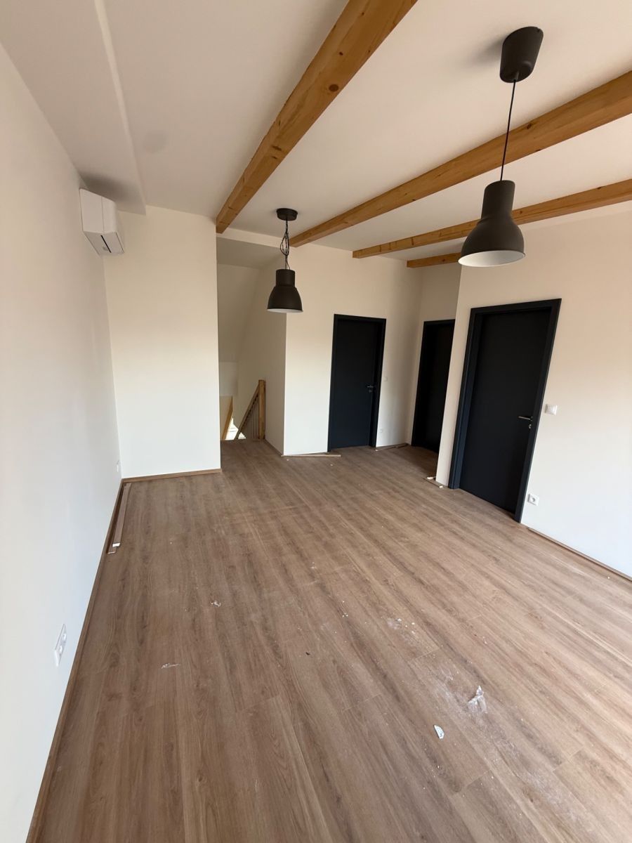 Pronájem byt 5+1 - Chodská, Praha - Vinohrady, 165 m² - 2