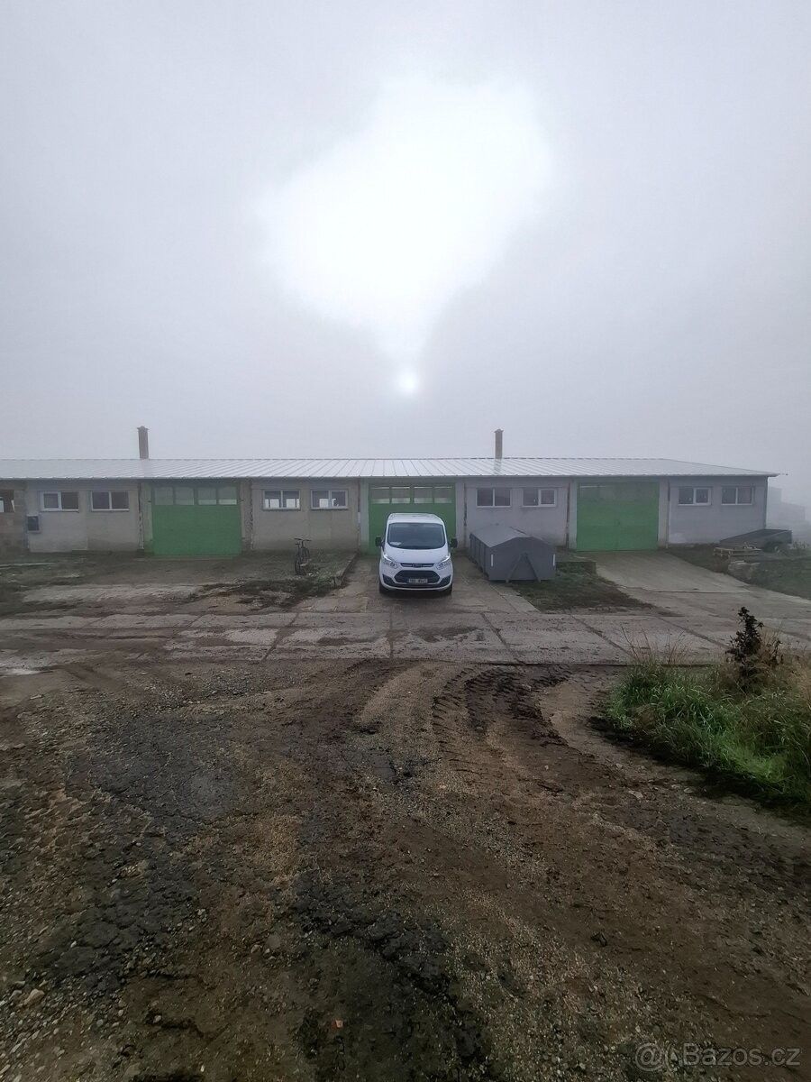 Sklady, Ostrovačice, 664 81