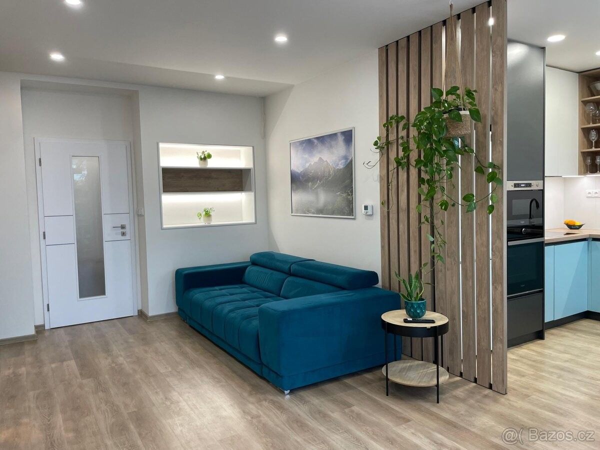 Byty, Žabčice, 664 63