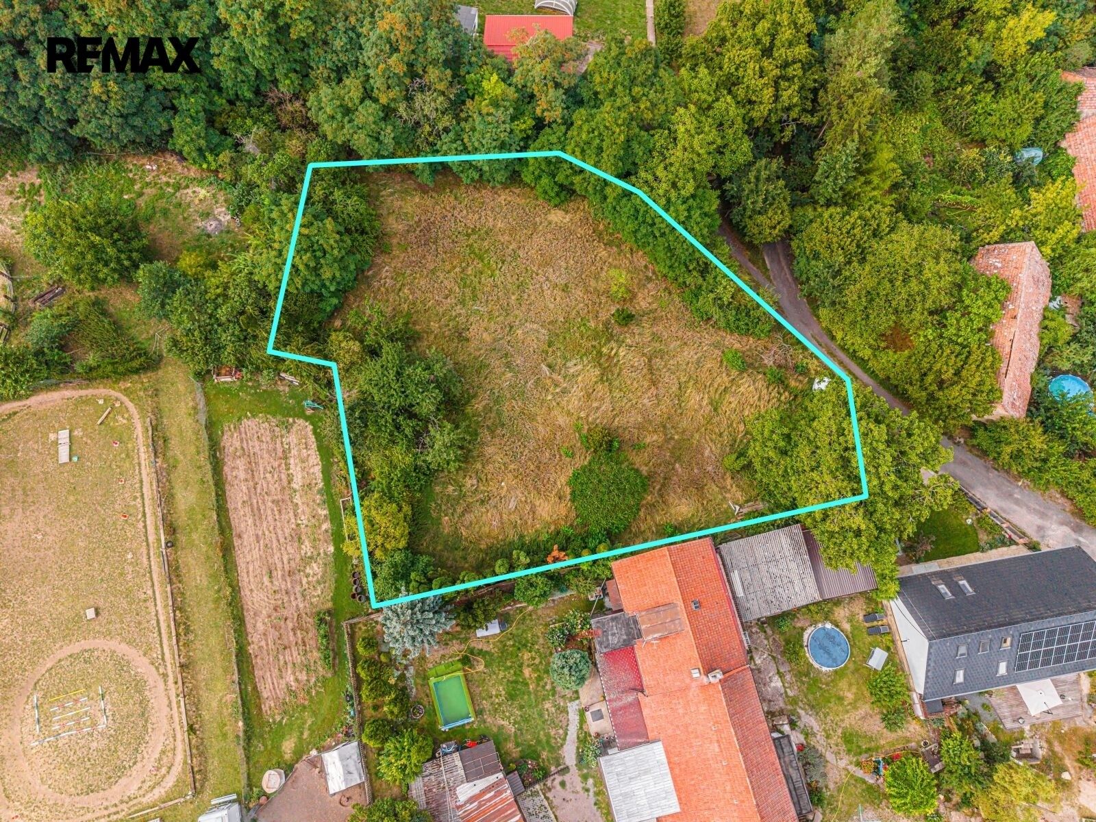 Pozemek pro bydlení, 1 882 m²