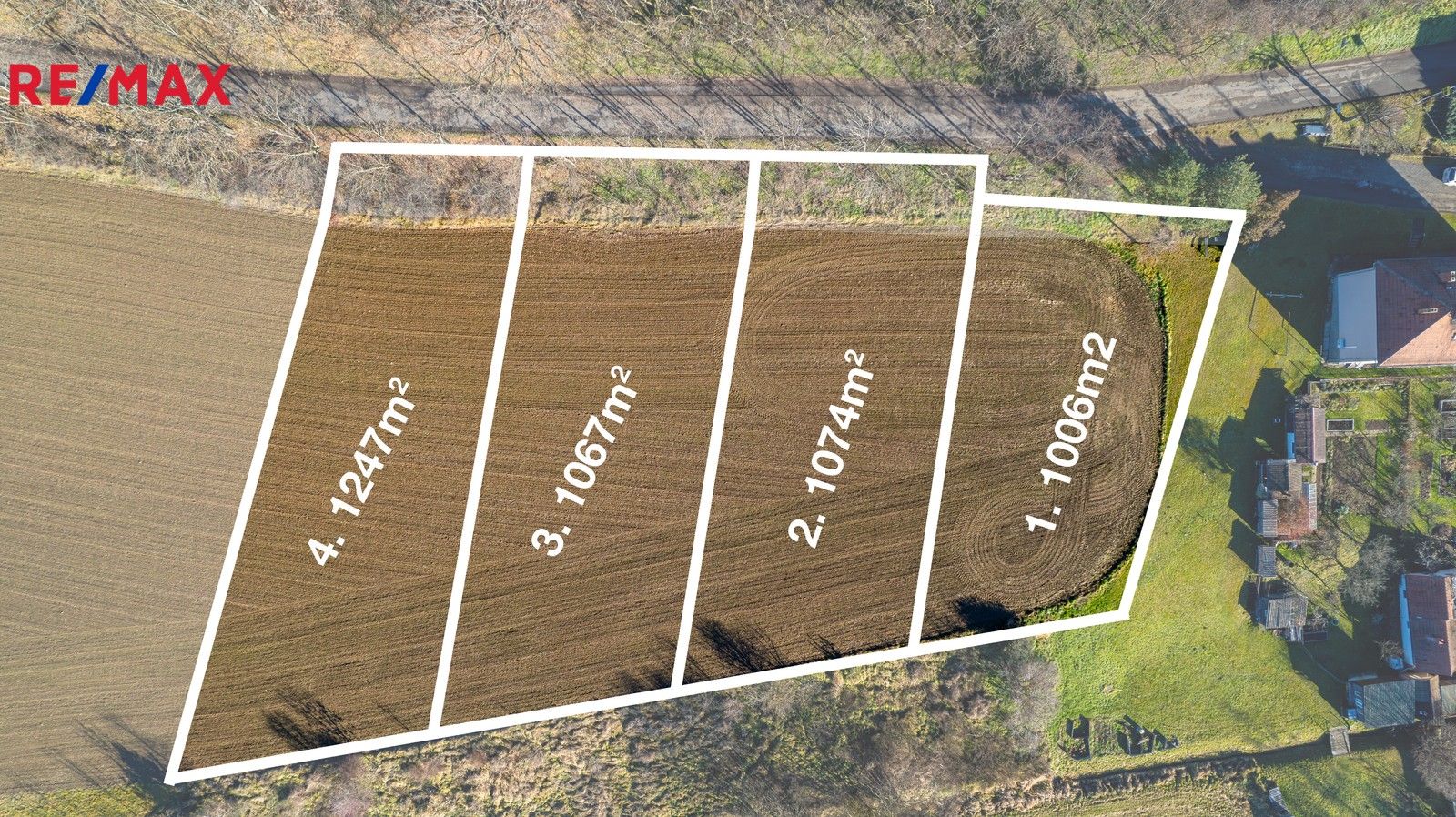 Prodej pozemek pro bydlení - Sedlčany, 1 m²