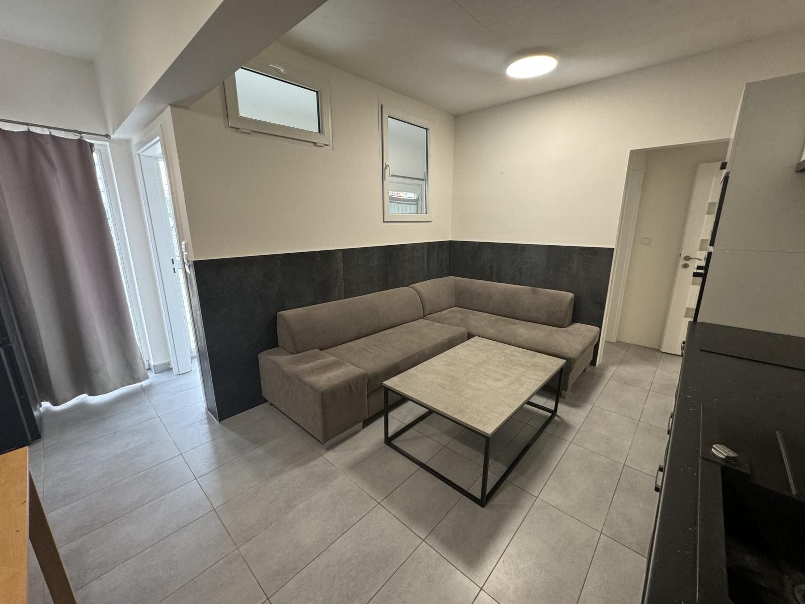 Pronájem byt 3+kk - Pernického, Praha, 51 m²