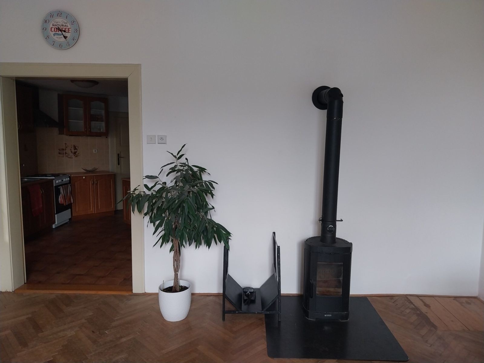 2+kk, Puškinovo náměstí, Praha - Bubeneč, 63 m²