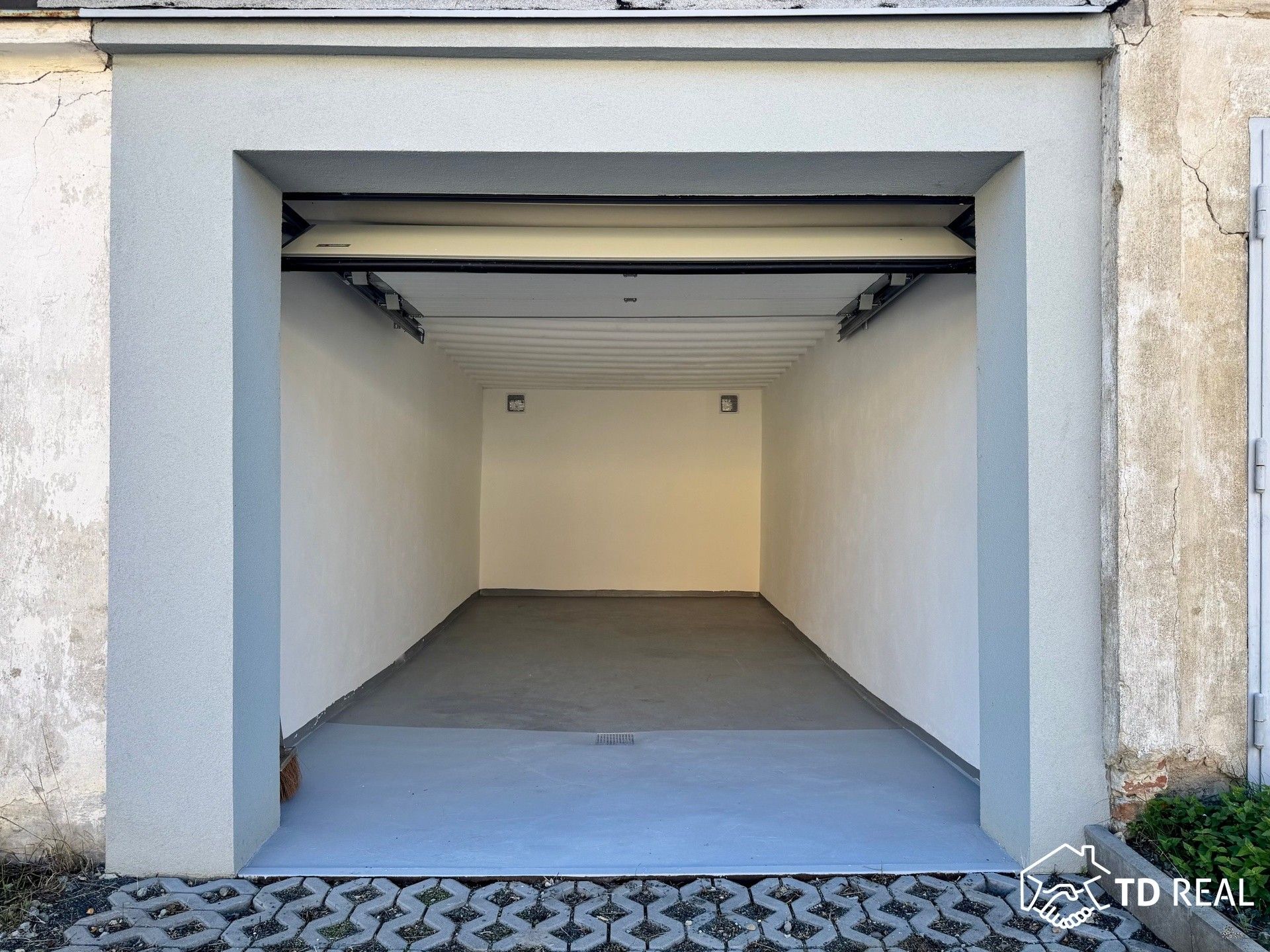 Garáž · 17 m² · Nad dědinou, Brno - 3