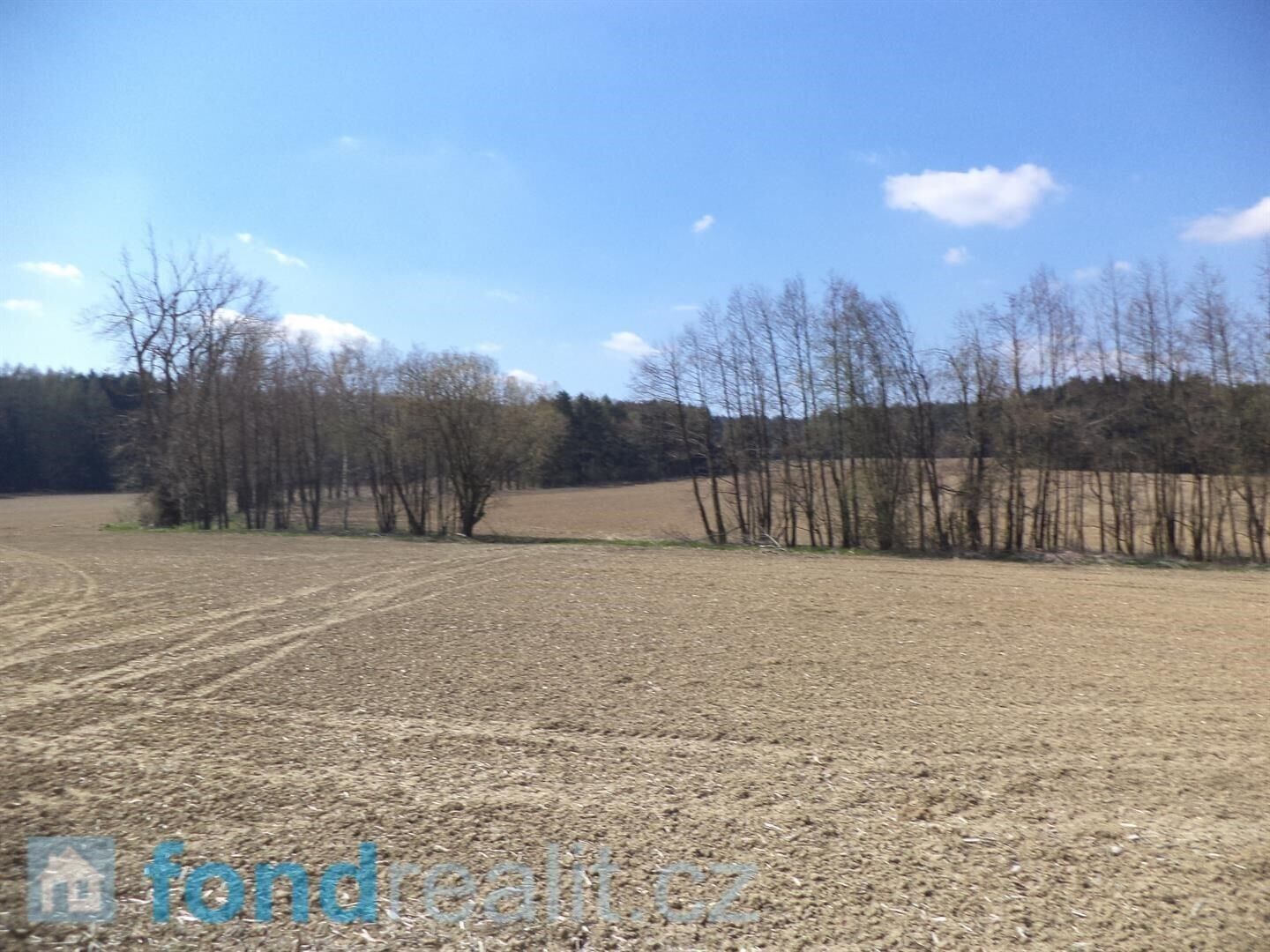 Zemědělské pozemky, Peč, 5 703 m² - 1