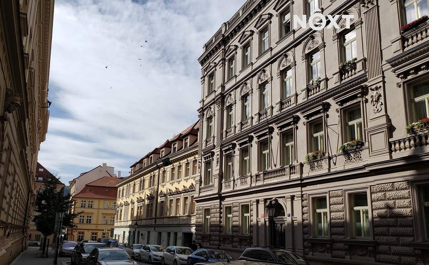 Činžovní dům, 1 195 m²