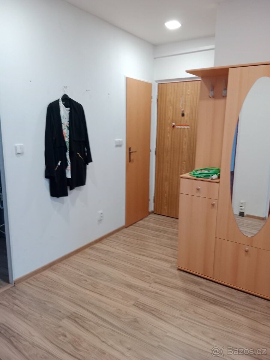 Byty, Běhařovice, 671 40