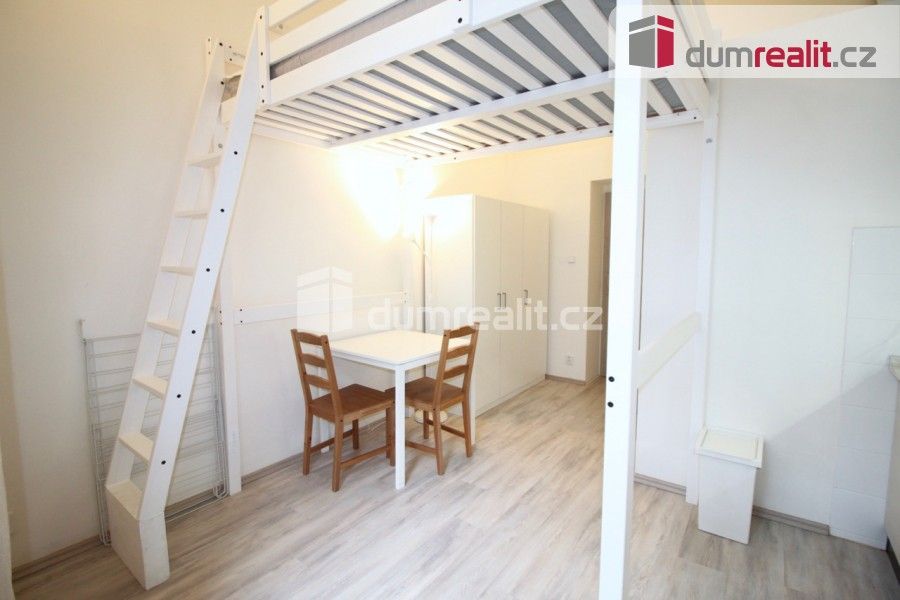 Pronájem byt 1+kk - Ke Koulce, Praha, 20 m²