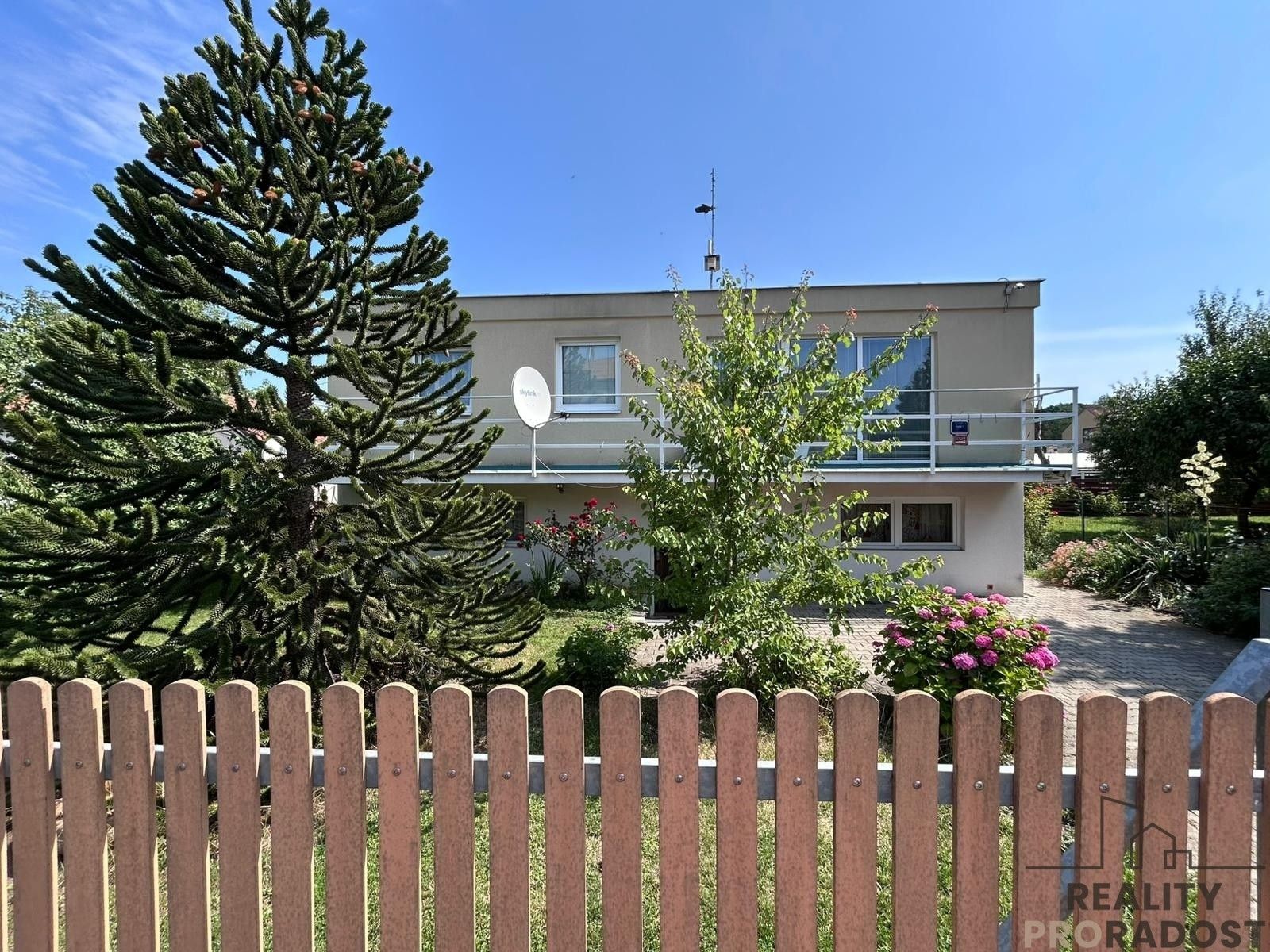 Obchodní prostory, Vačkářova, Praha, 216 m²