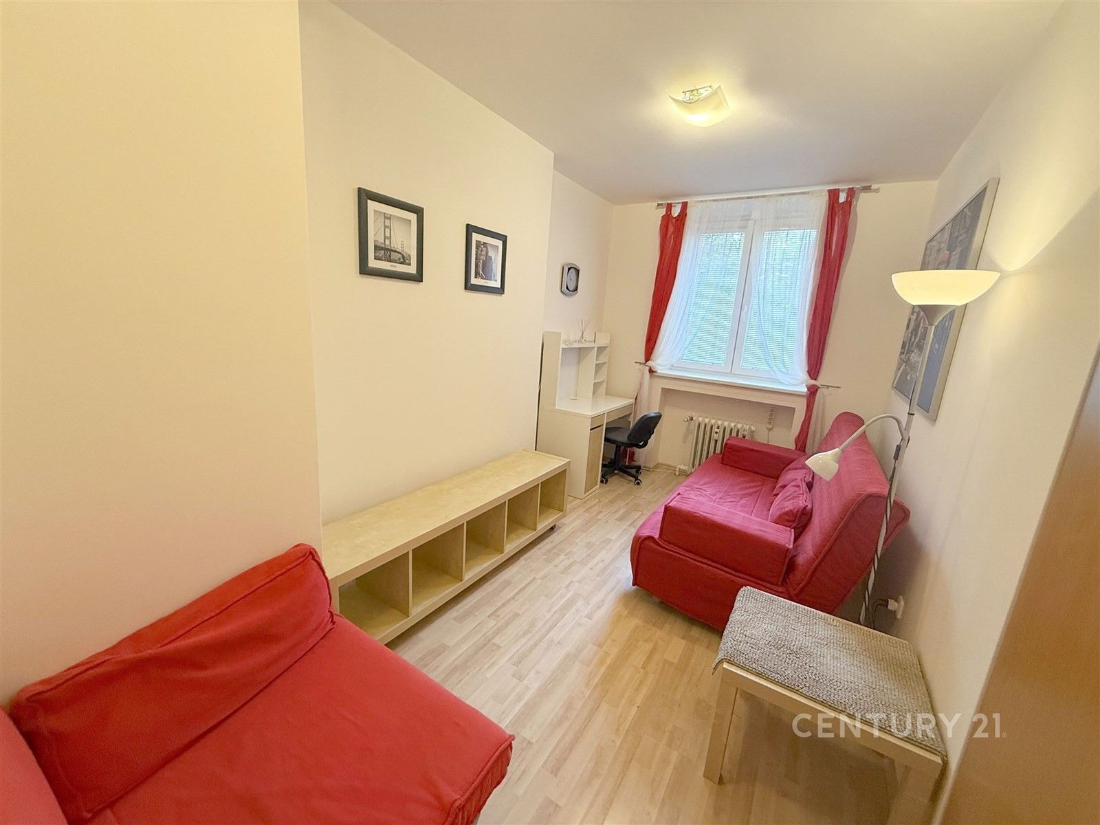 Byt 1+kk · 28 m² · U gymnázia 1234, Praha Nusle - 4