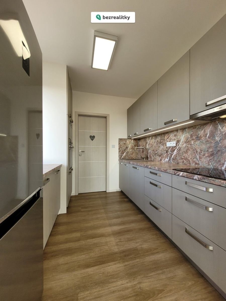 Prodej byt 4+kk - Hurbanova, Praha, 68 m²