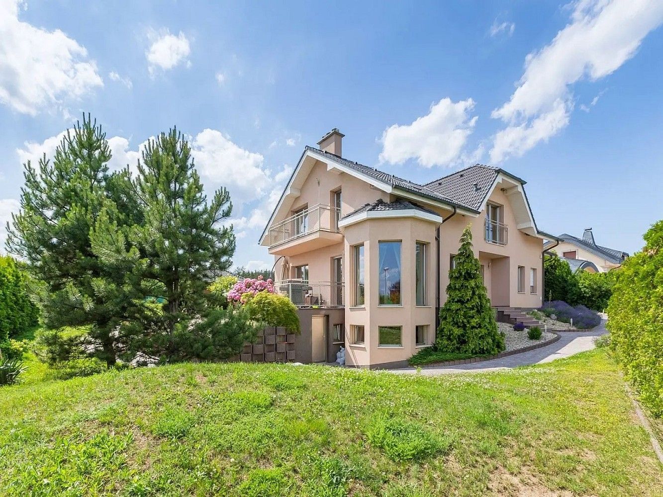 Rodinné domy, Trnová, okres Praha-západ, 450 m² - 1