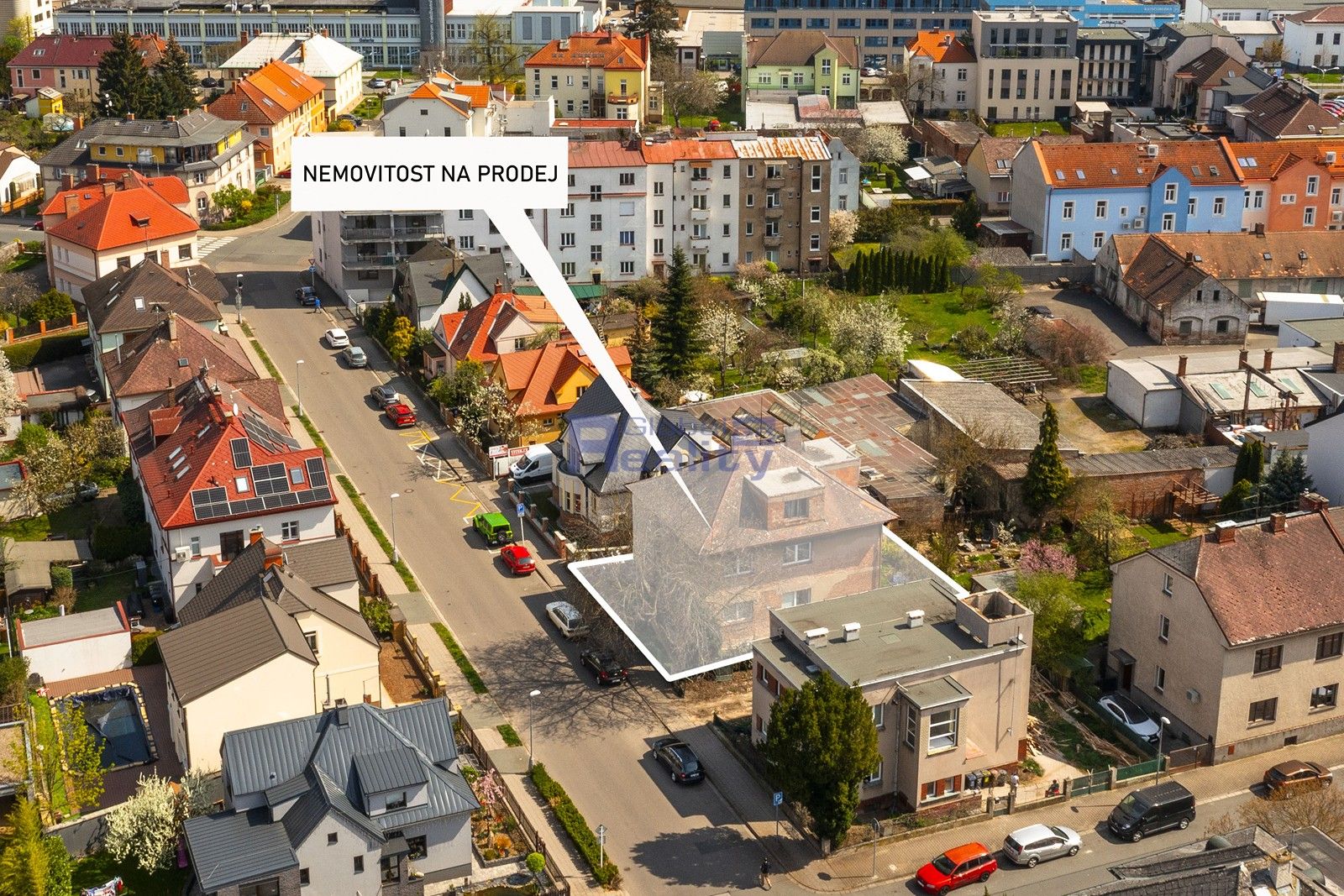 Vila · 340 m² · Karla Čapka, Hradec Králové Pražské Předměstí - 3