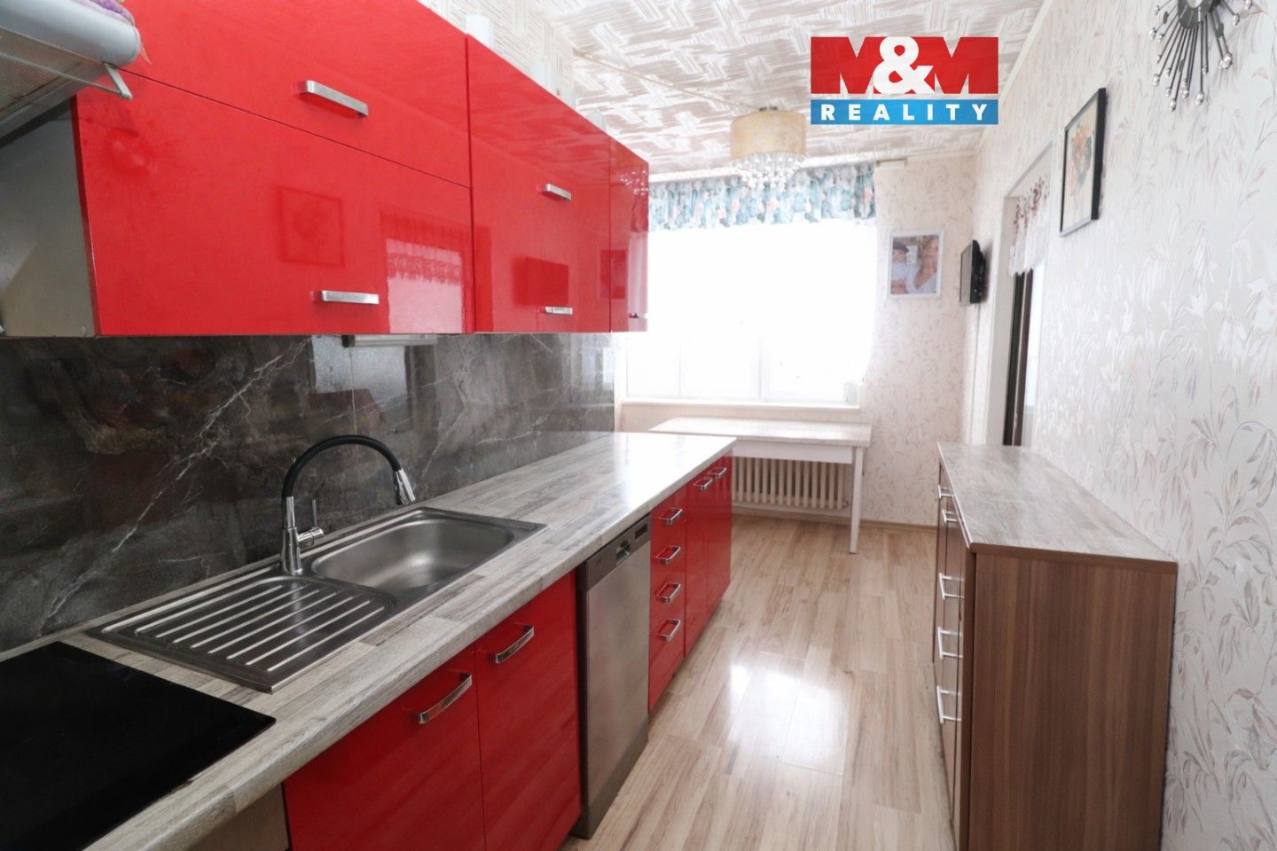 4+1, Sídliště, Hroznětín, 76 m²