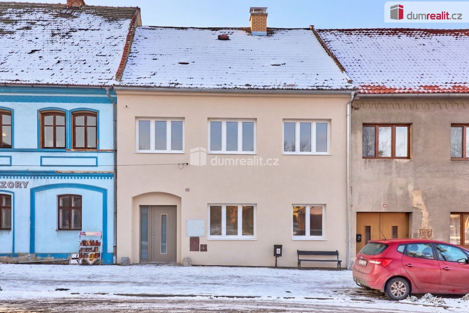 Prodej rodinný dům - náměstí, Kravaře, 200 m²