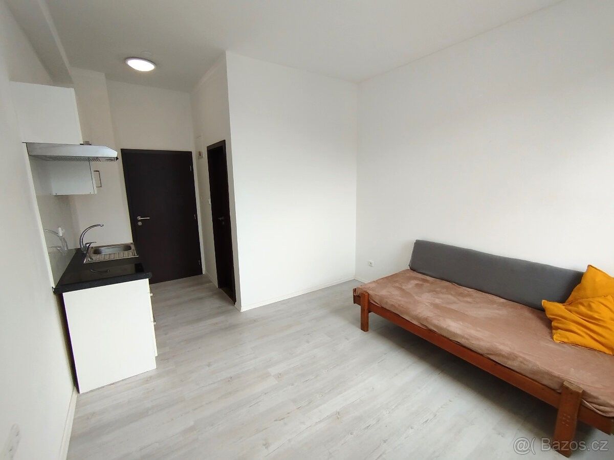 Byty, Sázava, 285 06