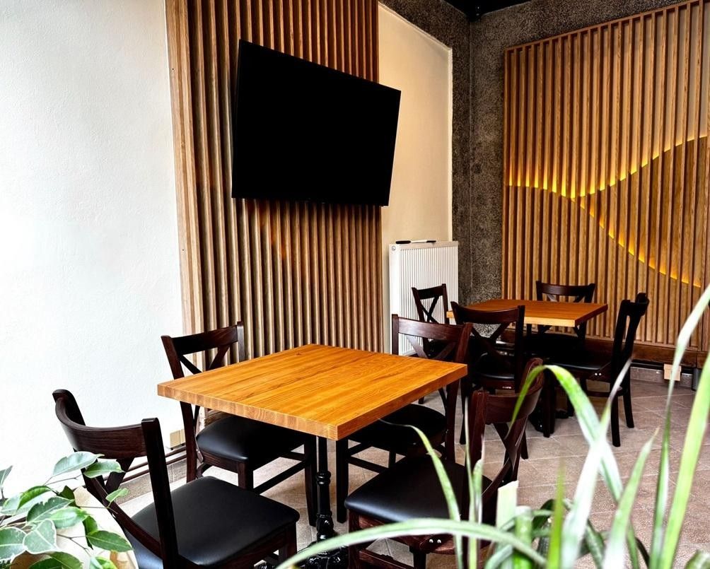 Pronájem restaurace - Moskevská, Praha, 297 m²