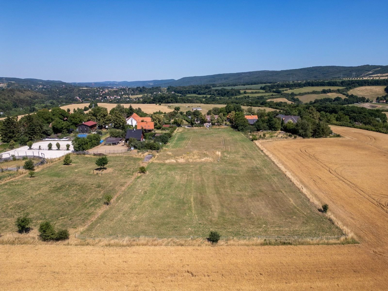 Pozemek pro bydlení, 1 593 m²