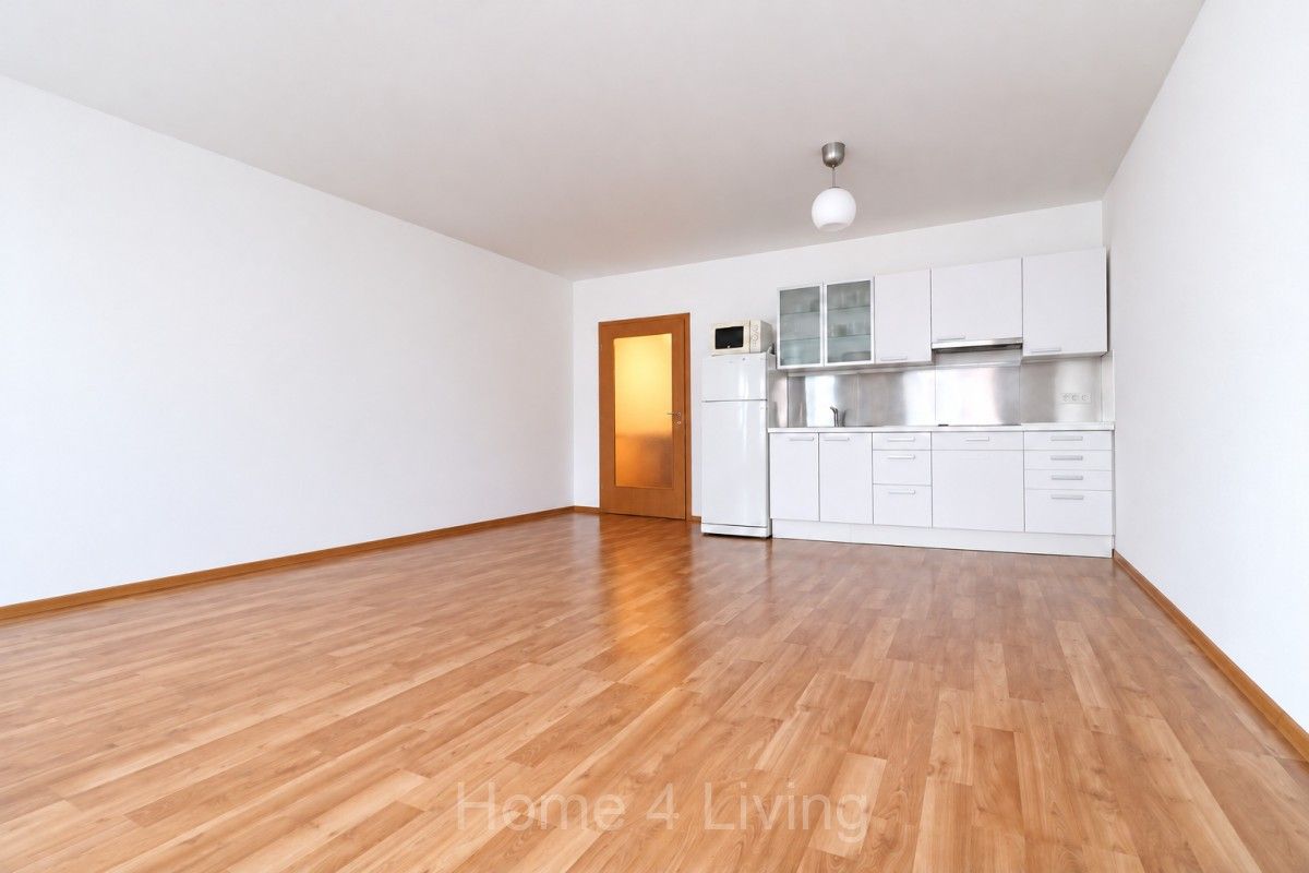 Pronájem byt 1+kk - Jaroslava Foglara, Brno, 55 m² - 2
