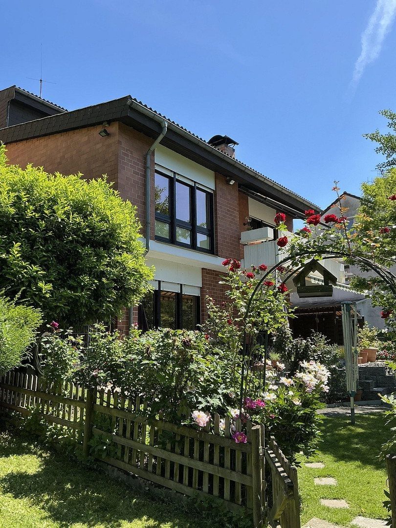 Rodinné domy, Wiesenstraße 10, , Hessen, 218 m² - 1