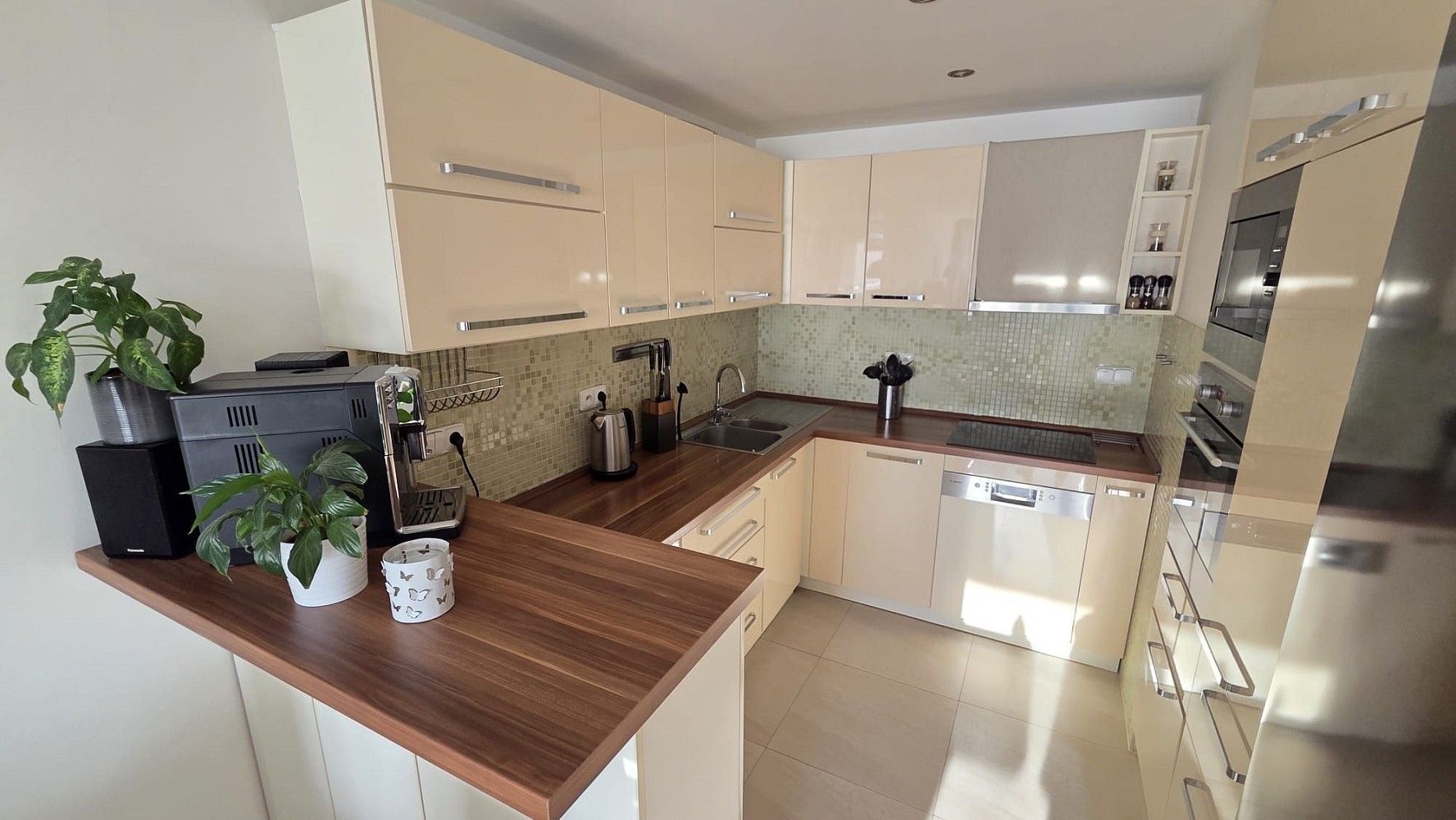 Prodej byt 3+kk - Praha - Horní Měcholupy, okres Praha 15, Hlavní město Praha, 73 m² - 5