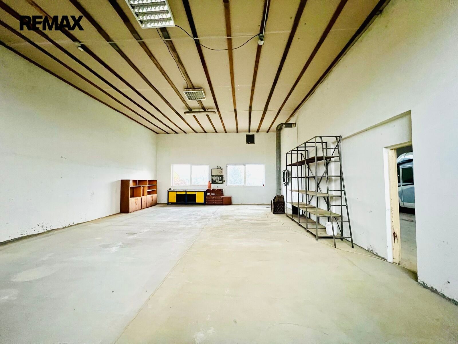 Výrobní prostory · 92 m² · Kostelec - 4