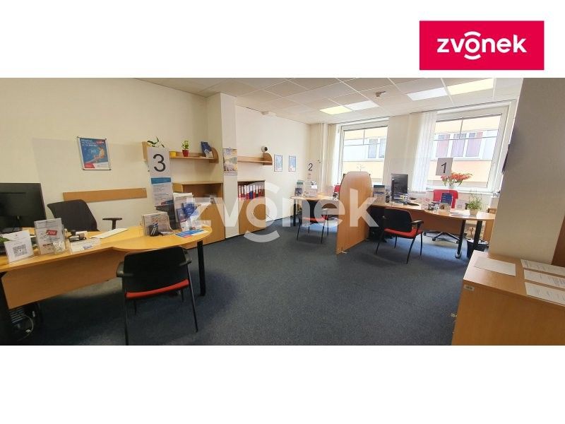 Pronájem kancelář - Zlín, 370 m²