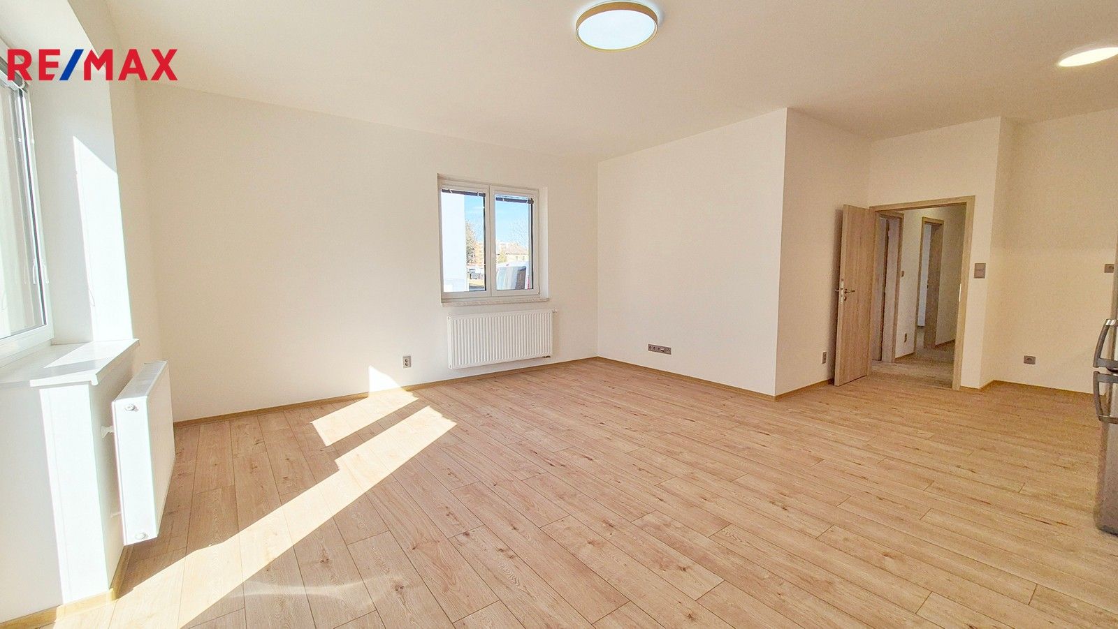 Pronájem byt 3+kk - Husova, České Velenice, 64 m²