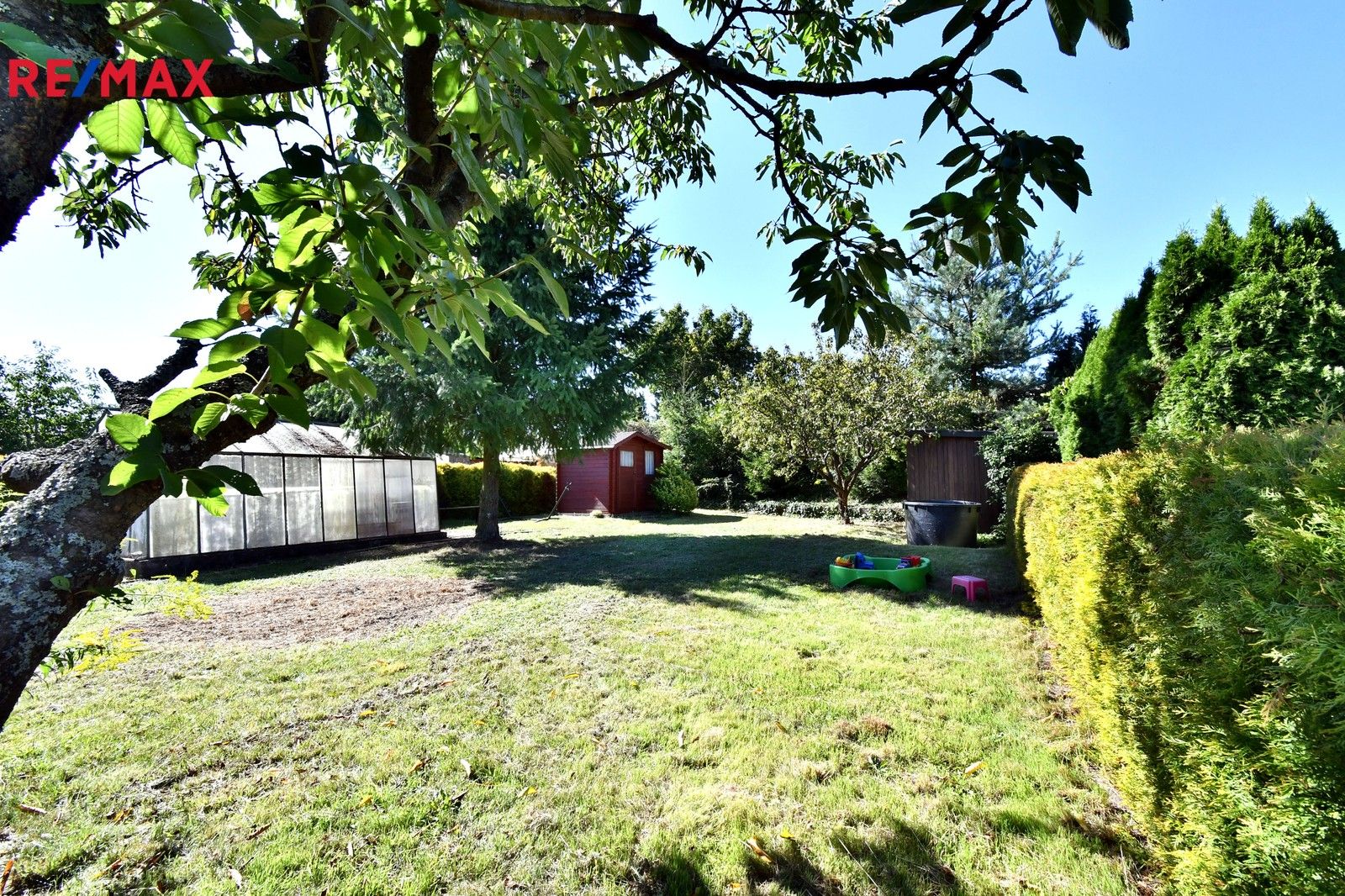 Chaty, Rozkvět míru II, Hradec Králové, 6 m²