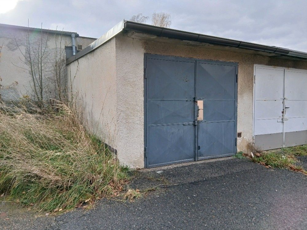 Garáže, Liberec, 460 01