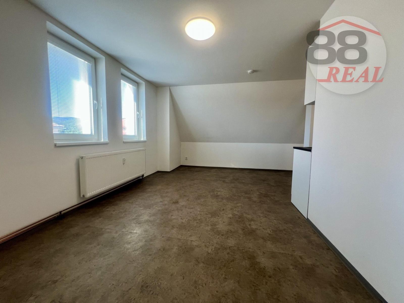 Byt 2+kk · 51 m² · Nádražní, Klášterec nad Ohří - 4