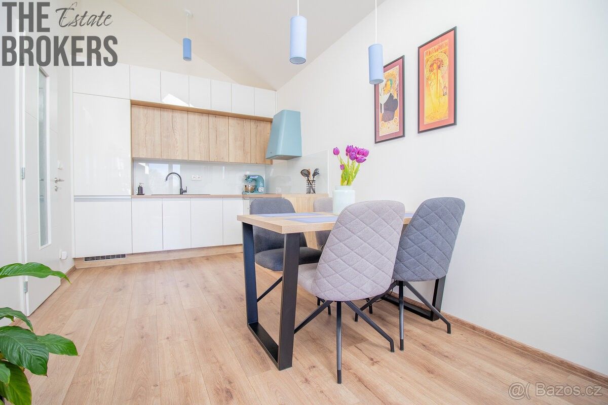 Pronájem byt - Neratovice, 277 11