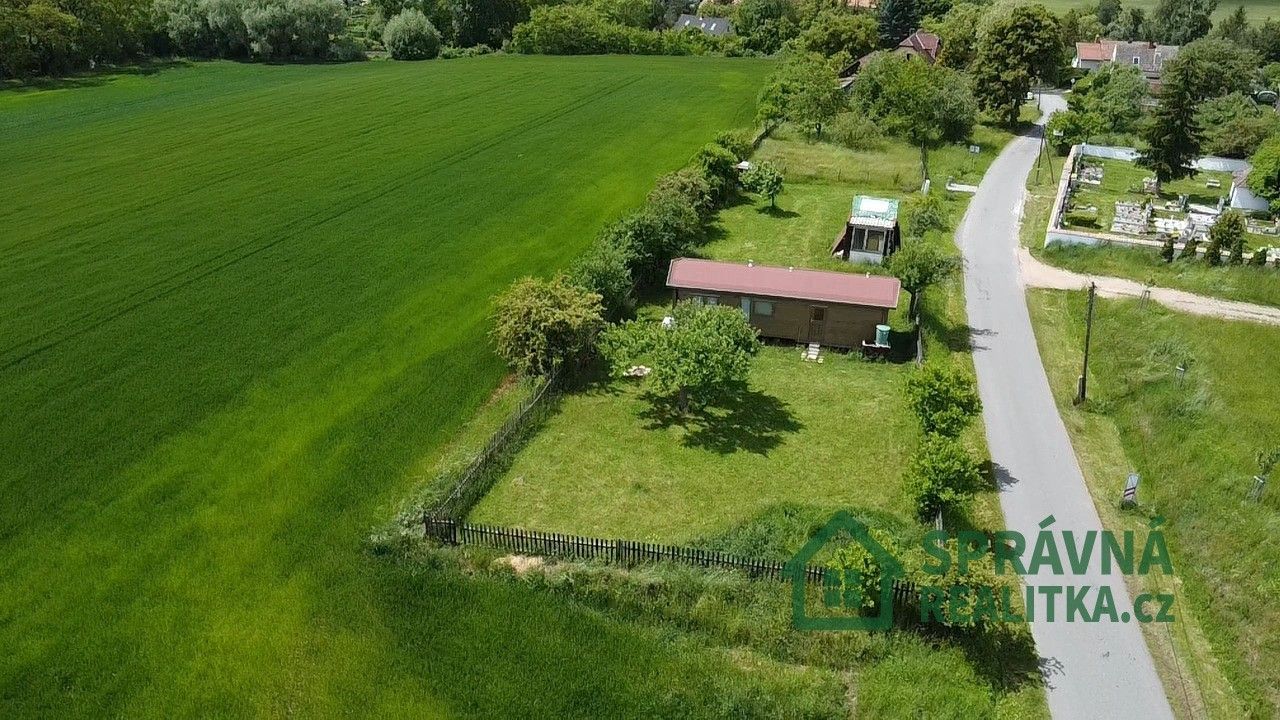 Prodej pozemek pro bydlení - Velečín, 972 m²