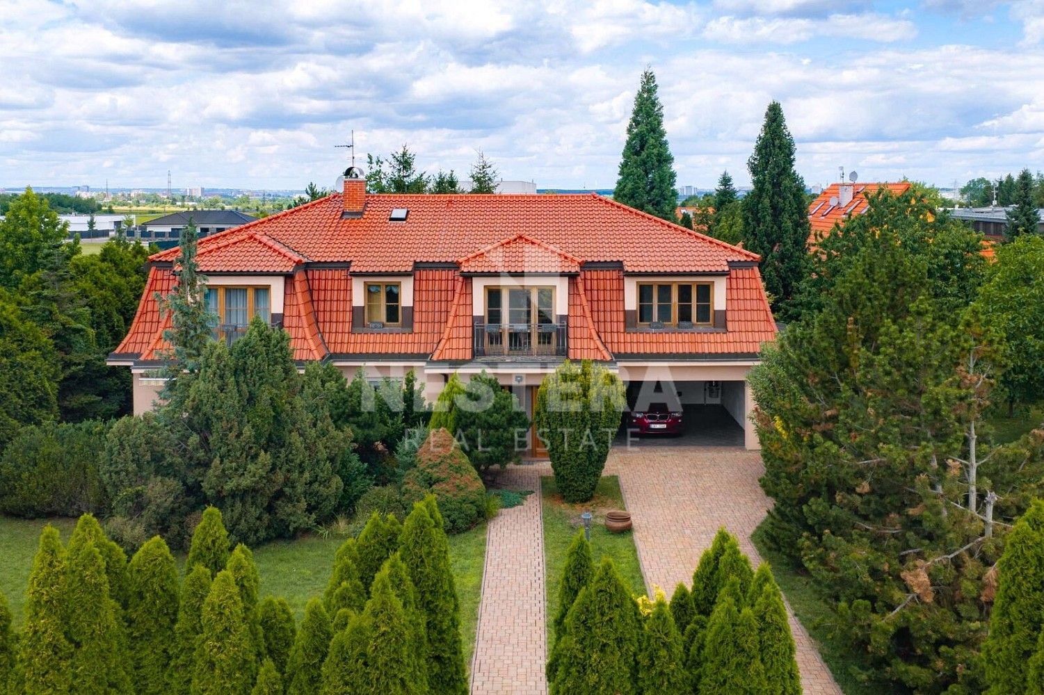 Rodinné domy, Vestec, okres Praha-západ, Středočeský kraj, 444 m² - 2
