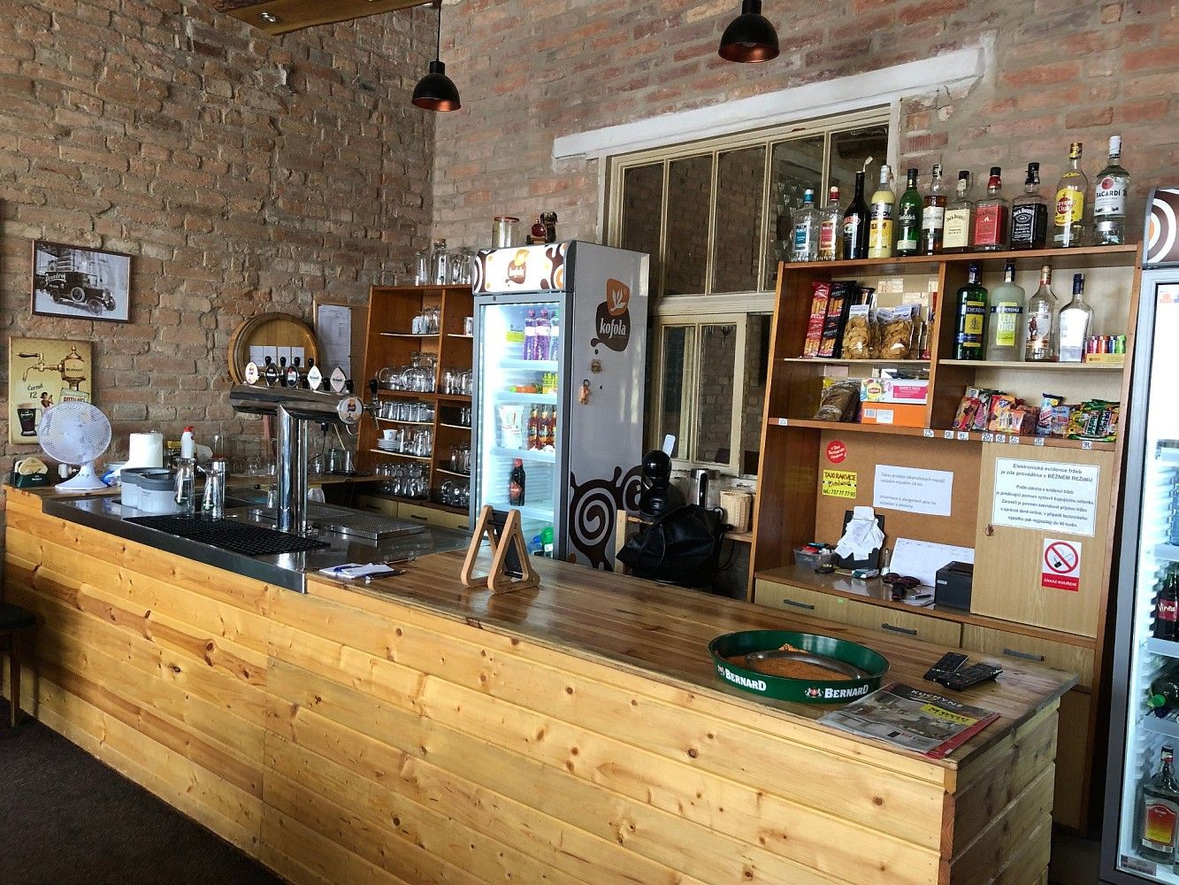 Restaurace, Rakvice, okres Břeclav, Jihomoravský kraj, 400 m² - 2