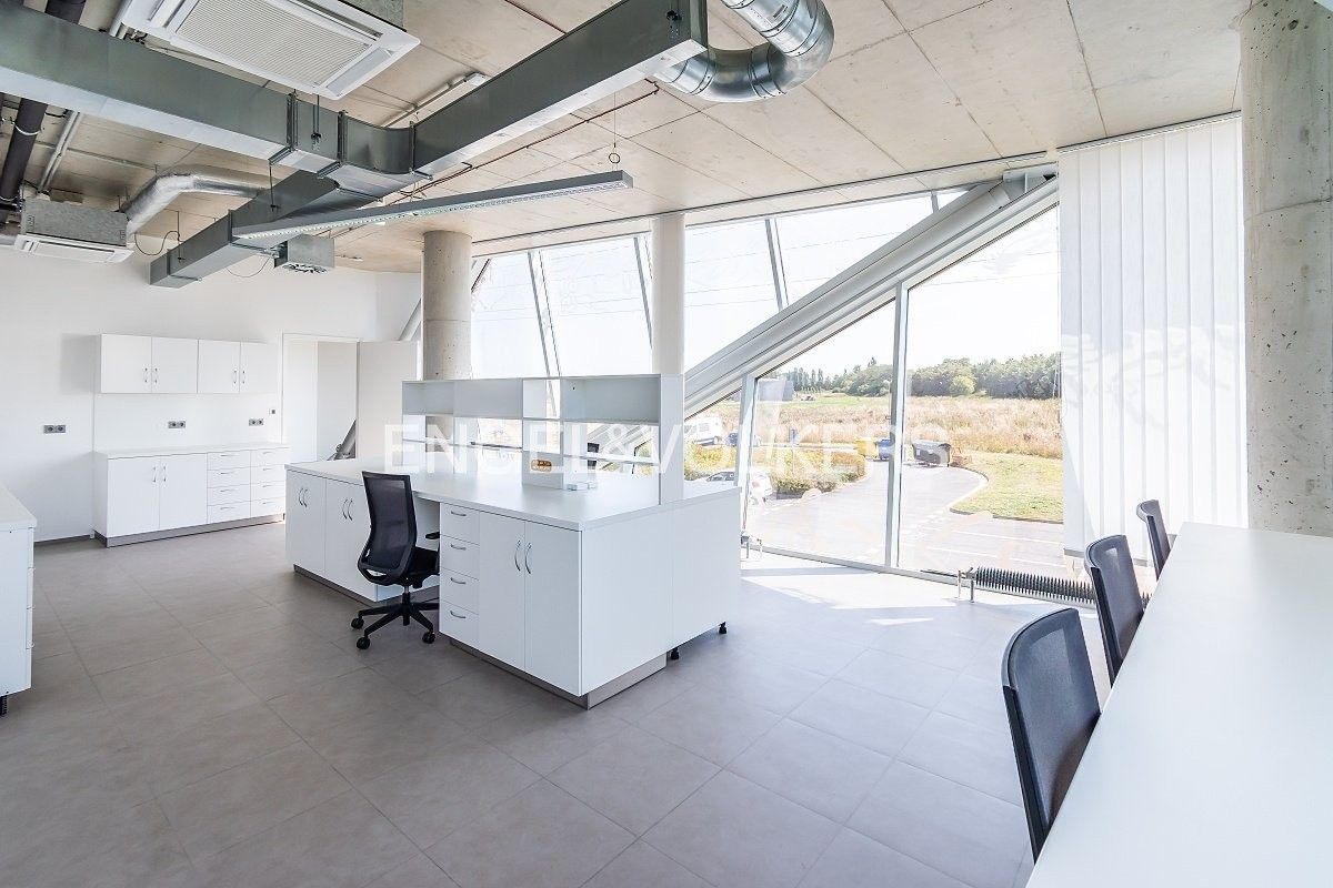Pronájem komerční - Inovační, Zlatníky-Hodkovice, 360 m²