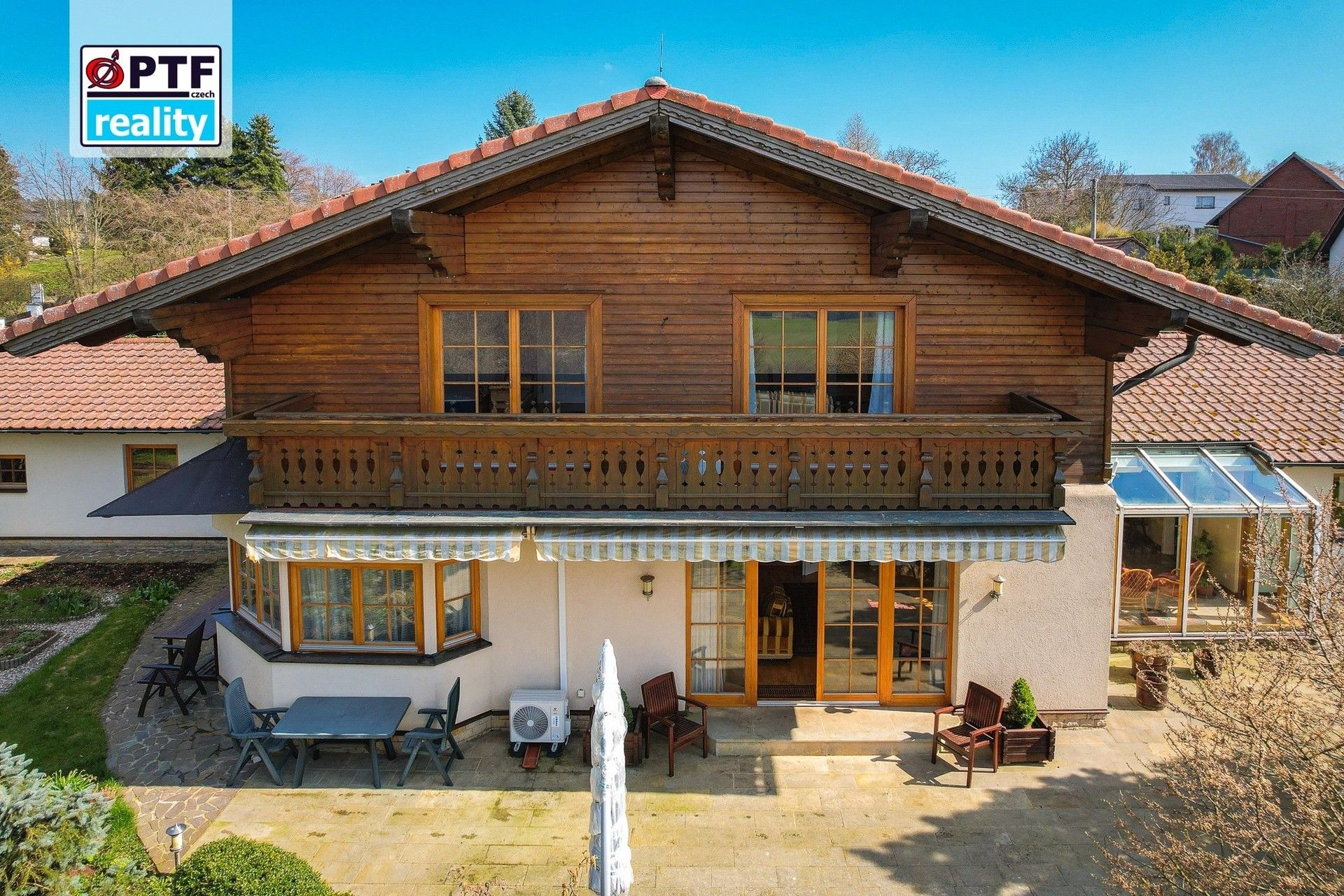 Rodinné domy, Skořice, 277 m² - 2