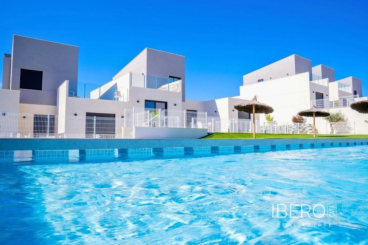Prodej rodinný dům - Baños y Mendigo, ES, 83 m² - 2