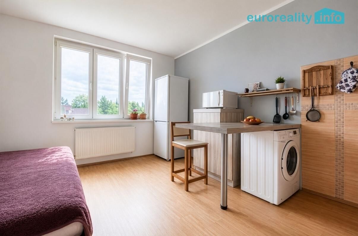 2+kk, Boženy Němcové 1983, Cheb, 33 m²