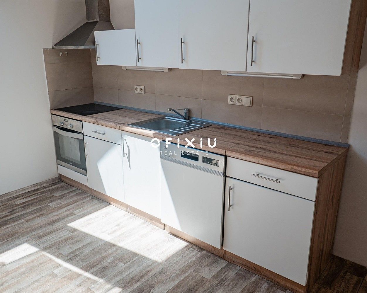 2+kk, náměstí Míru, Hrušovany nad Jevišovkou, okres Znojmo, 64 m² - 2
