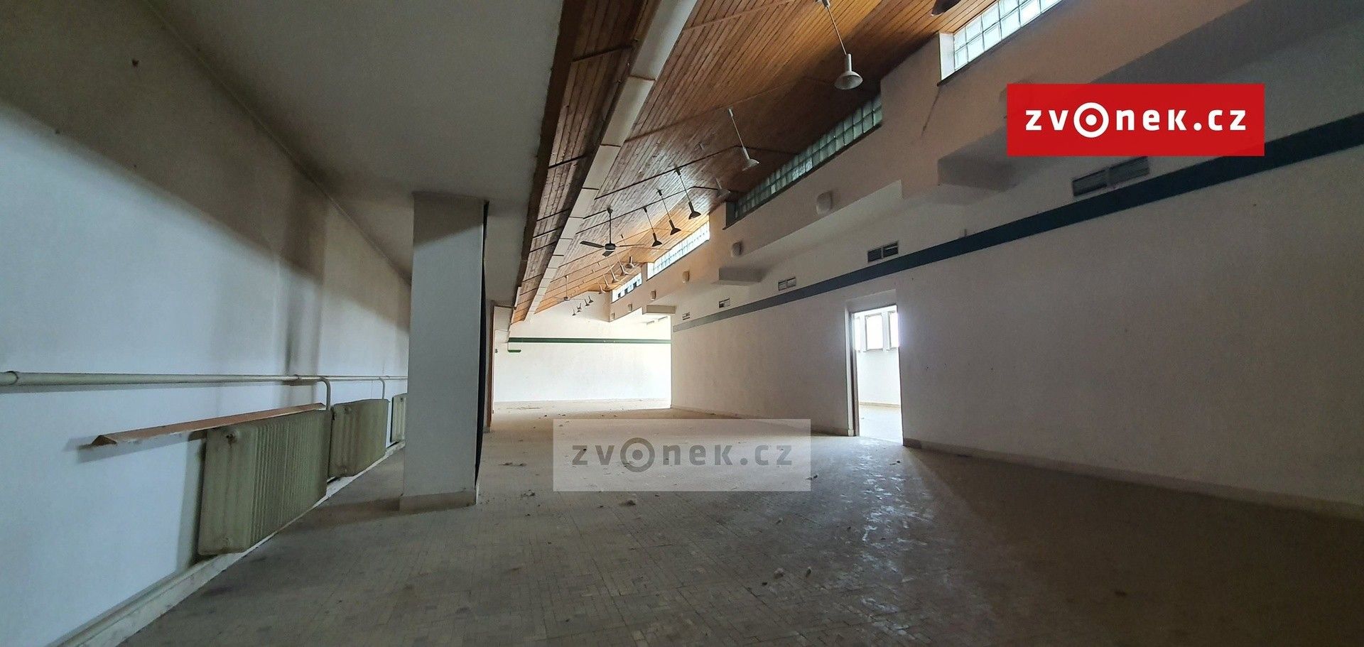 Obchodní prostory, Hluk, 365 m² - 2