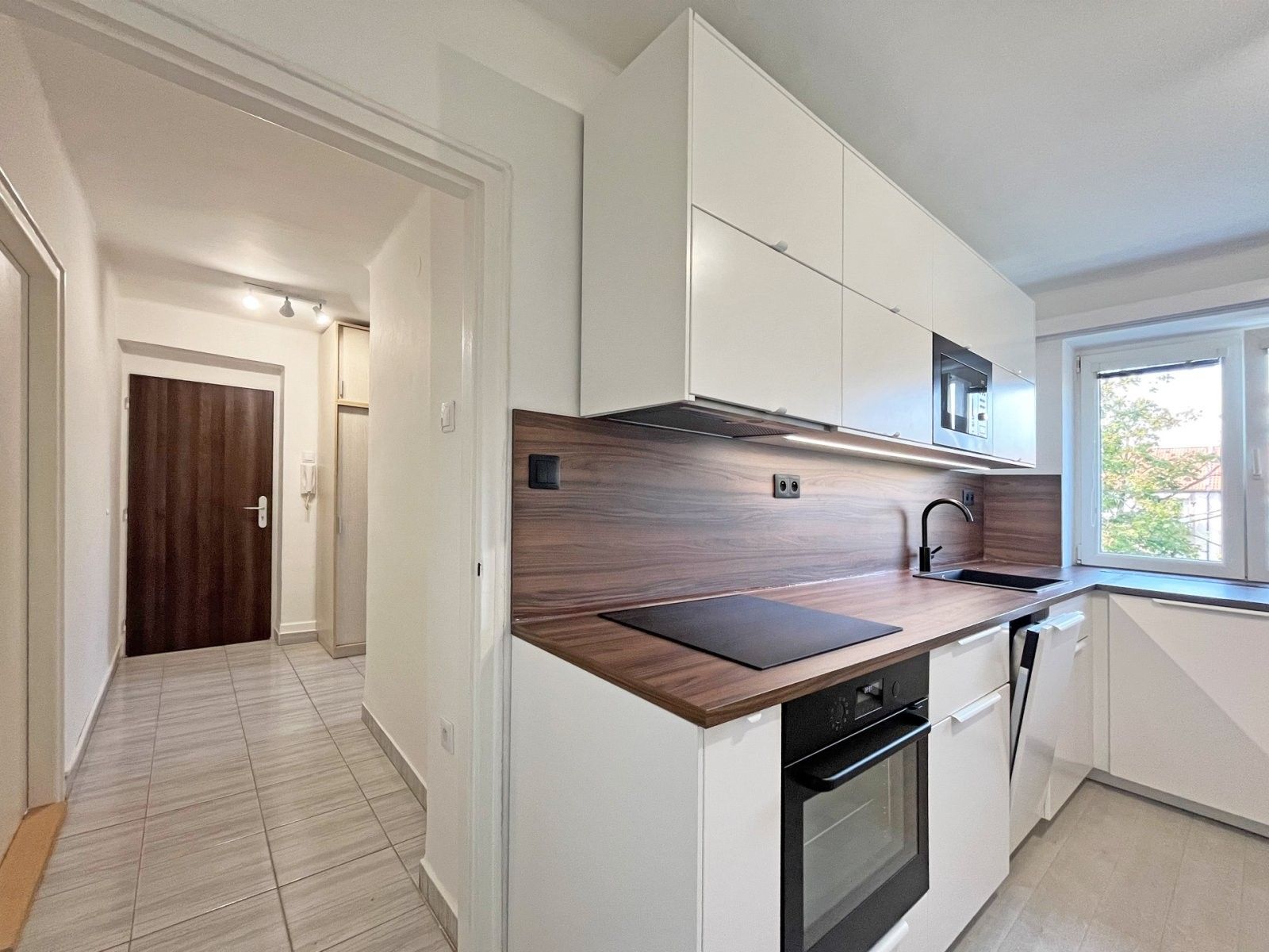 Pronájem byt 2+1 - Josefa Ressla, Pardubice, 66 m² - 5