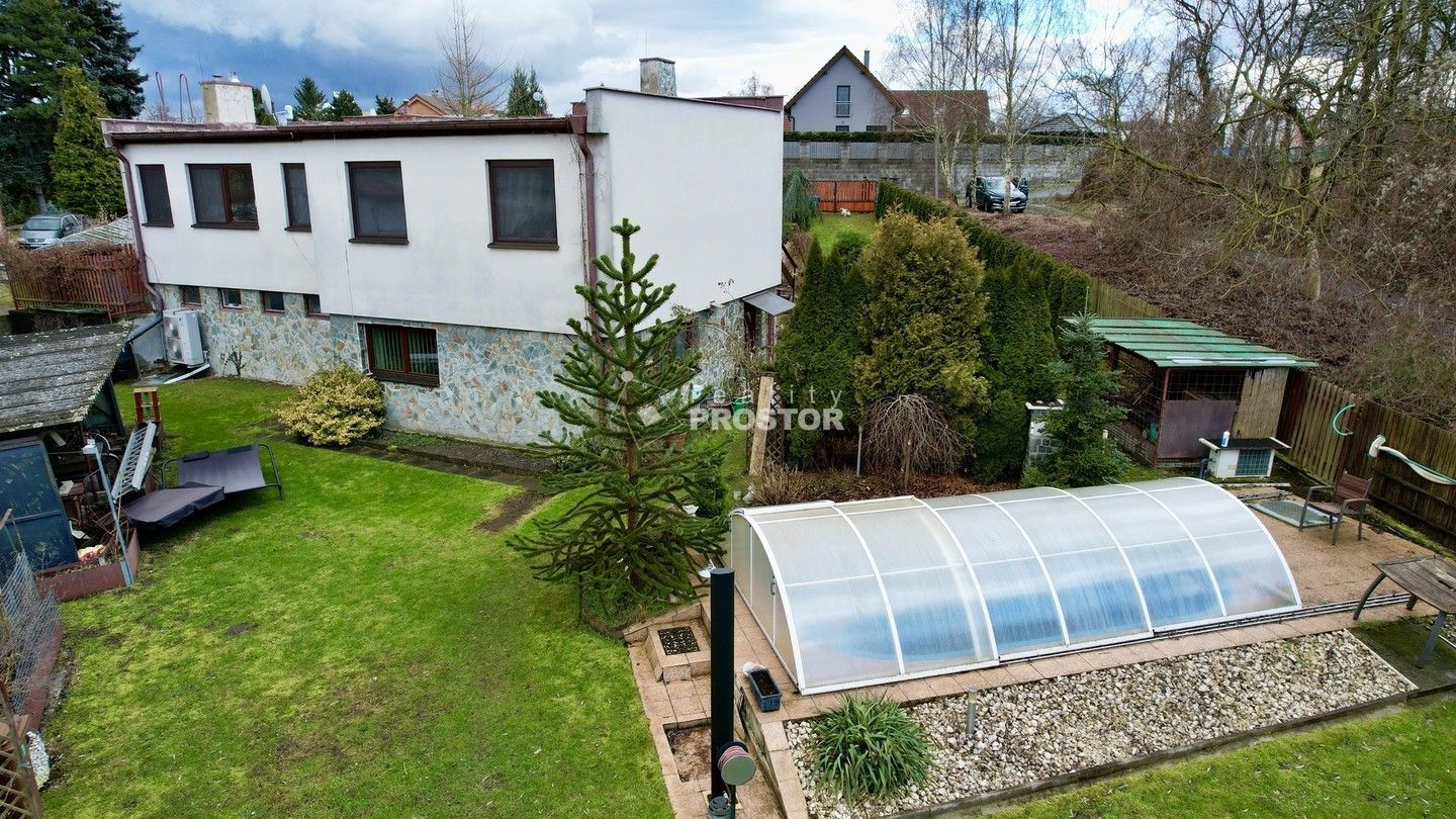 Prodej dům - Kostelec nad Labem, 300 m²