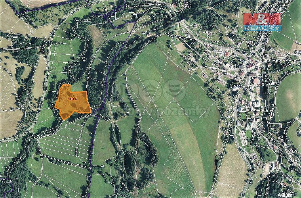 Louka, 15 642 m²