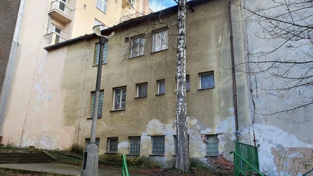Rodinné domy, Karlovy Vary, 360 01 - 1