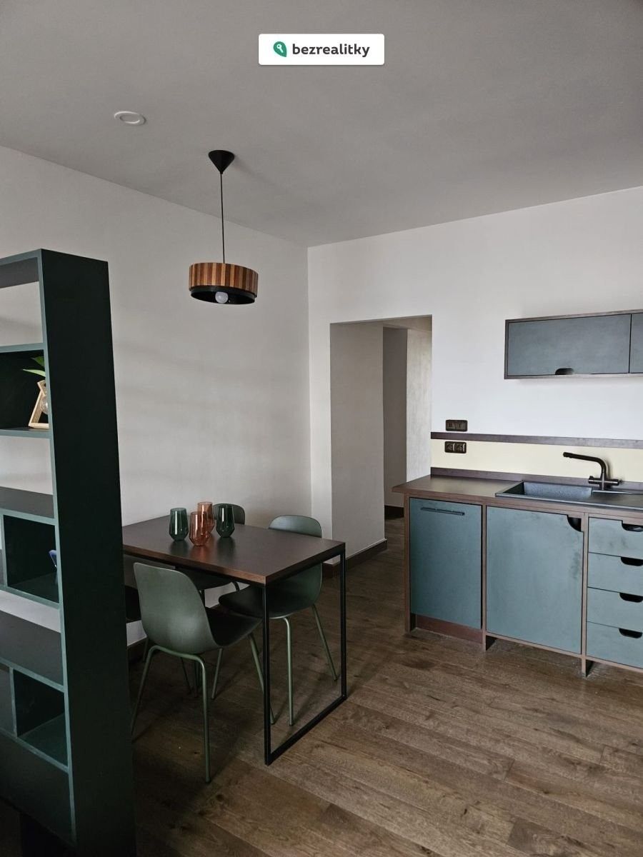 3+kk, Poštovská 460, Praha, 58 m²