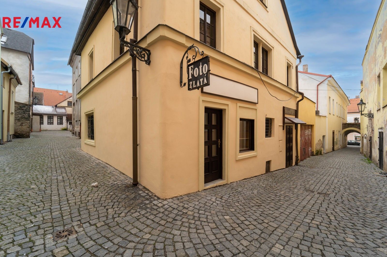 Pronájem obchodní prostory - Zlatá 143, Kolín, 142 m²