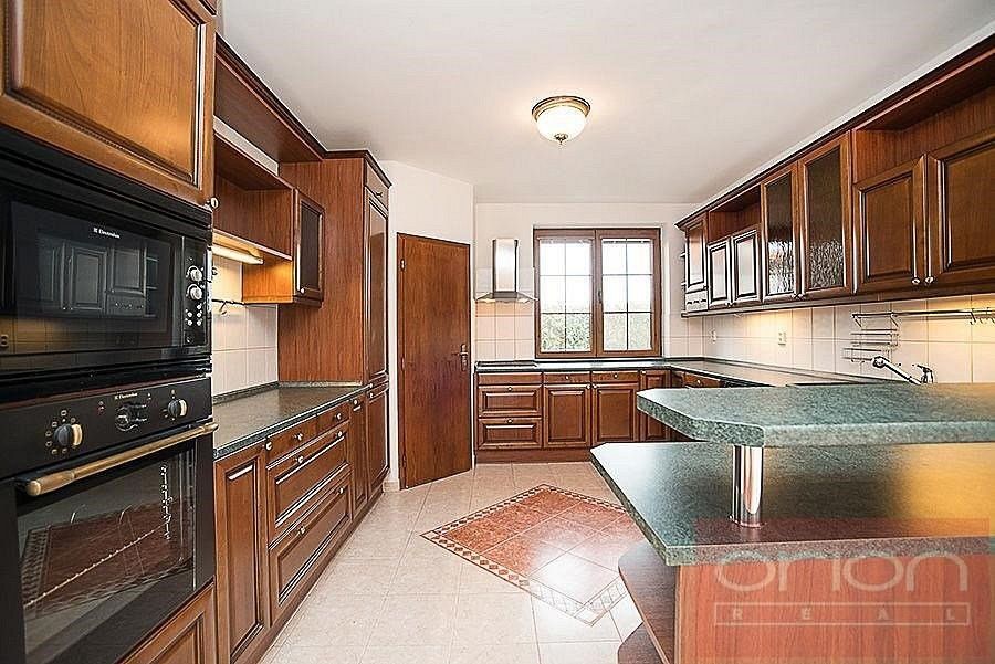 Rodinný dům · 390 m² · Praha - Nebušice, okres Praha 6, Hlavní město Praha - 4