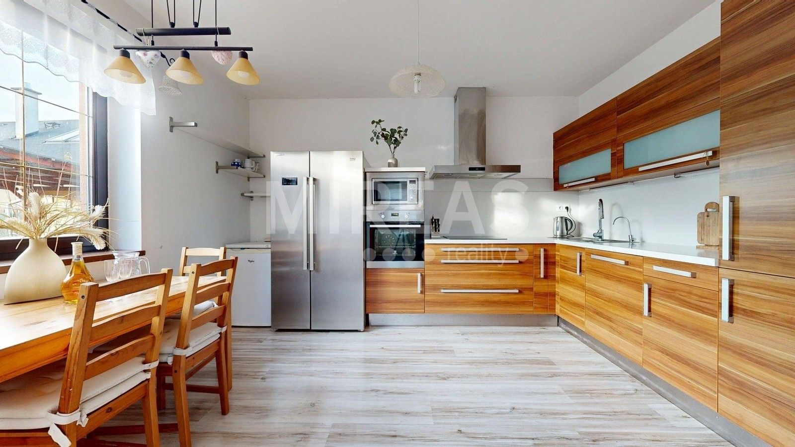 Prodej rodinný dům - Semice, 157 m²