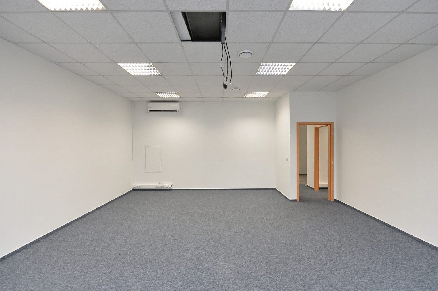 Pronájem kancelář - Praha, 250 m² - 5